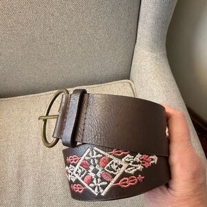 Brown Embroidered Belt Sz 12